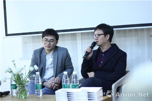 据艺术家李汉周介绍:一开始创作会非常忠于文字所描写的事物及环境