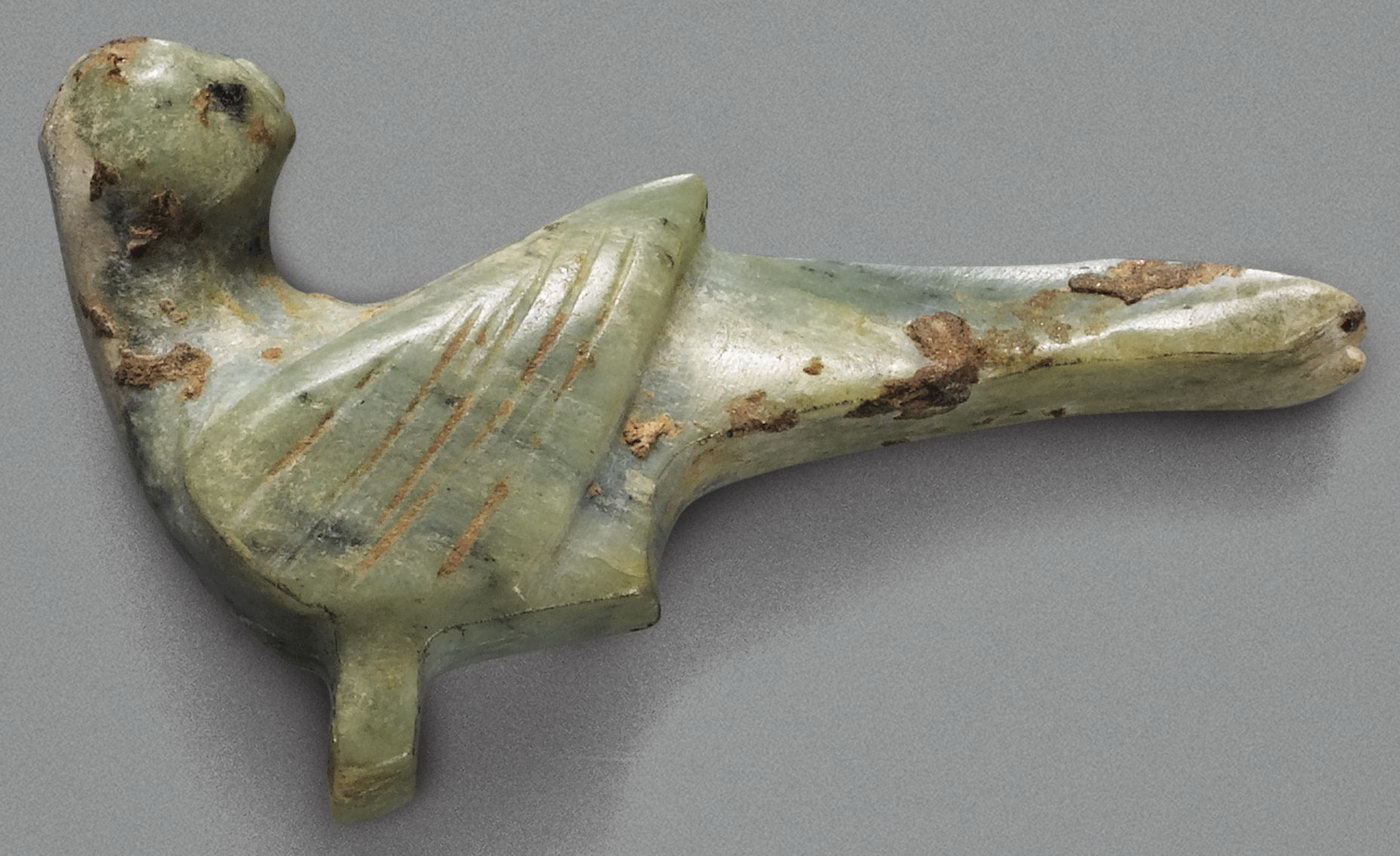 商玉鸟佩,河南彰德府出土,4cm   估价5,000   7,000欧元