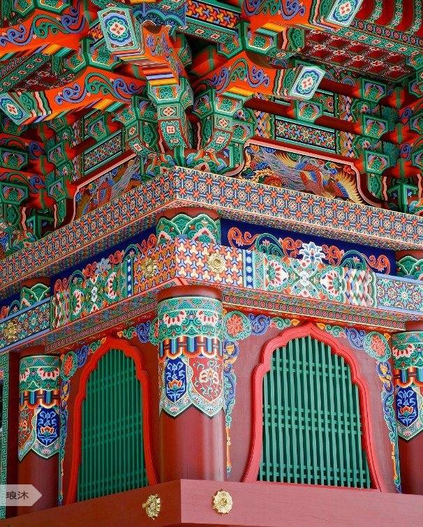斗拱是中国建筑特有的一种结构.