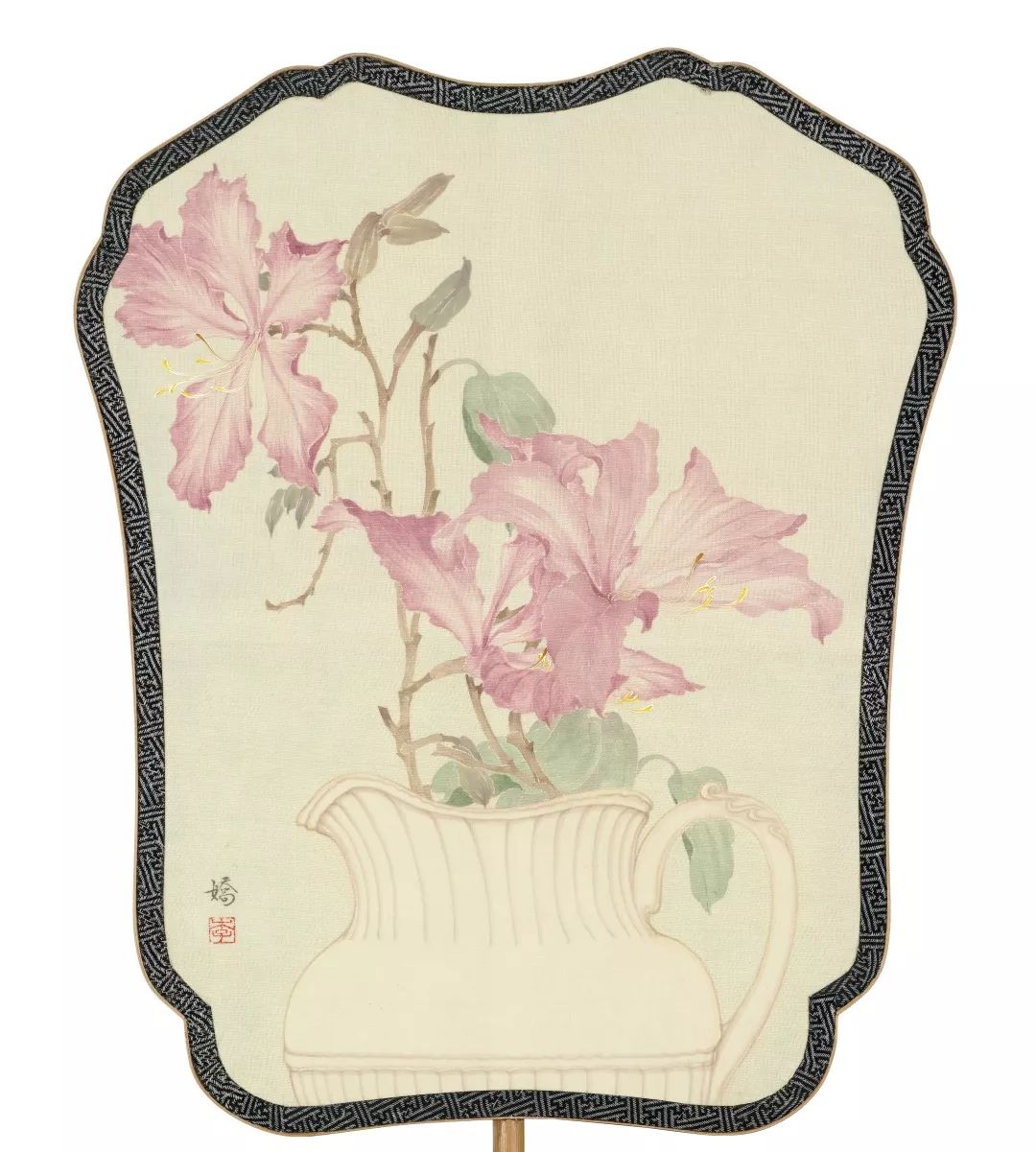 《十一月紫荆花》 绢本设色  33x33cm