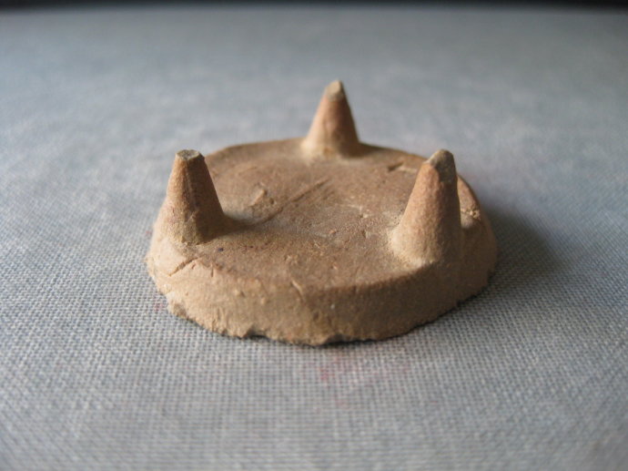 瓷窑的支烧工具支钉