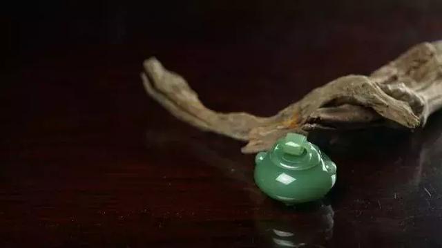 碧玉活环沉香炉