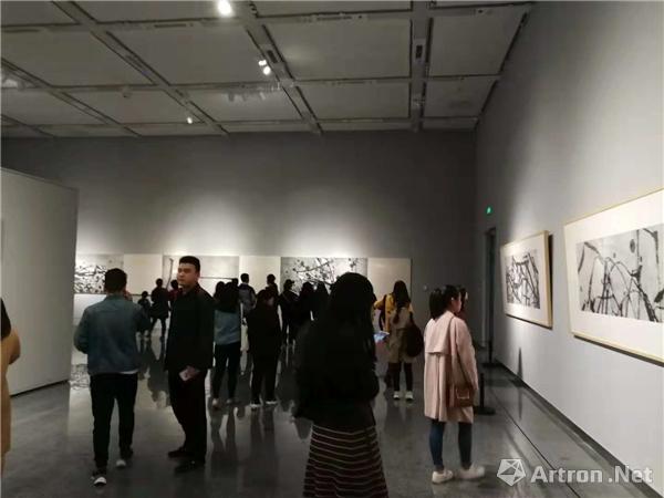 【雅昌快讯】归去来兮——徐仲偶作品巡回展(成都)亮相四川美术馆