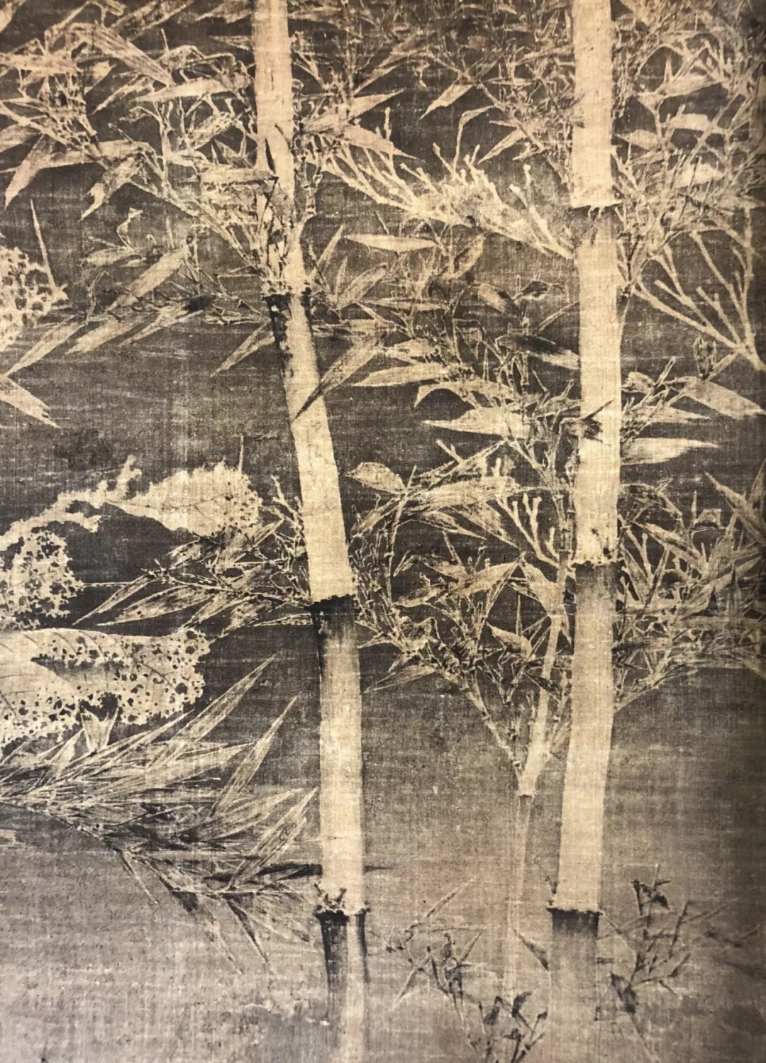 当世被排挤的他却是后世写意花鸟画的开山鼻祖,所绘《雪竹图》成古今