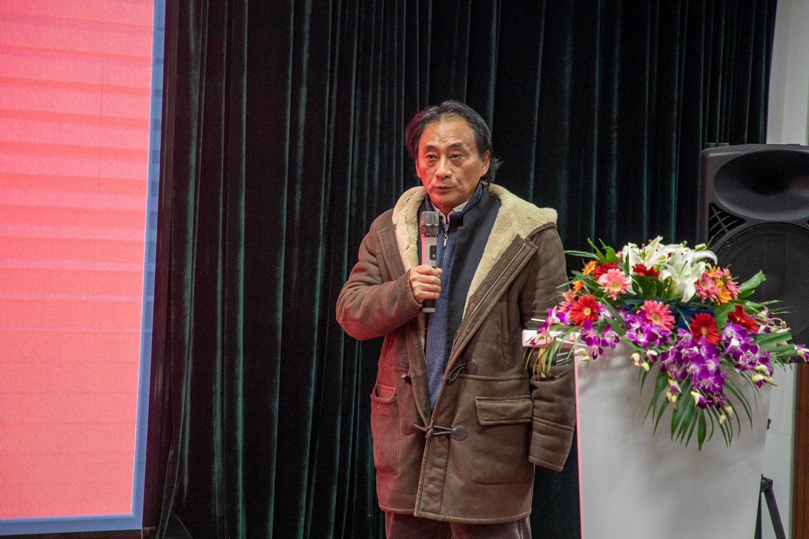 https://image-artexpress.artron.net/app/toutiao/2019/1224/157715755503159570.jpg