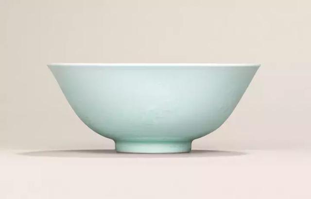 白手套!清雍正御制粉彩过枝虞美人盌斩获2650万(附成交全览)