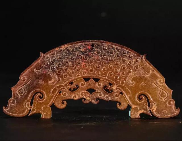 美国 Maven：242件古董艺术品跨境来袭