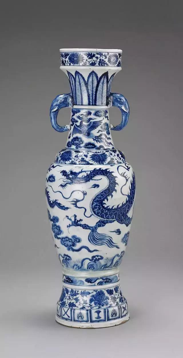 从大维德至正型元青花瓶了解元青花瓷器鉴定