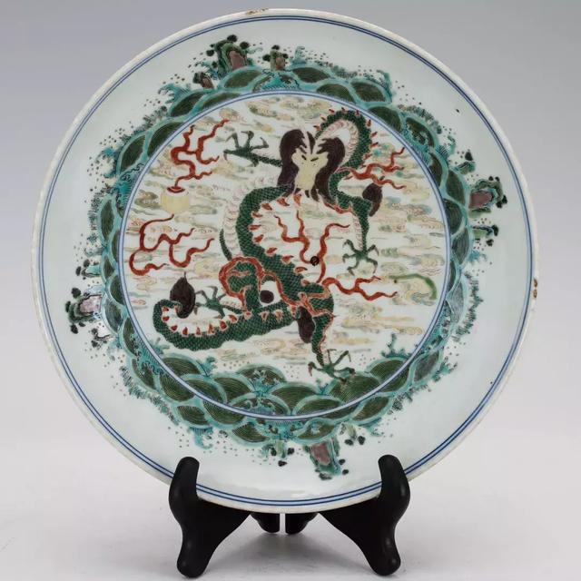 美国 Maven：242件古董艺术品跨境来袭