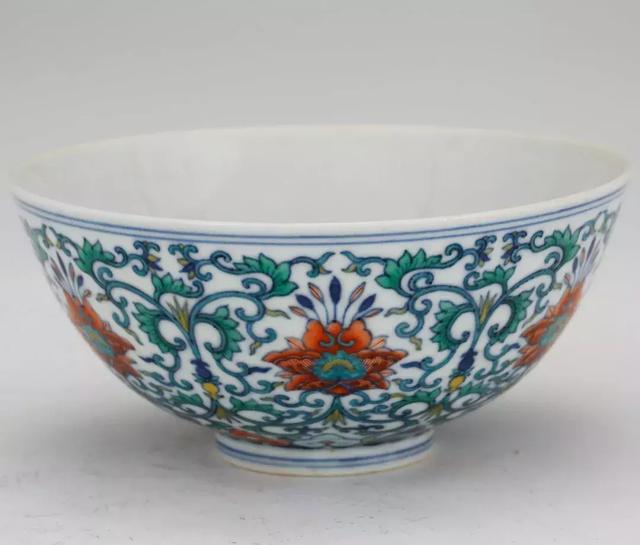 美国 Maven：242件古董艺术品跨境来袭