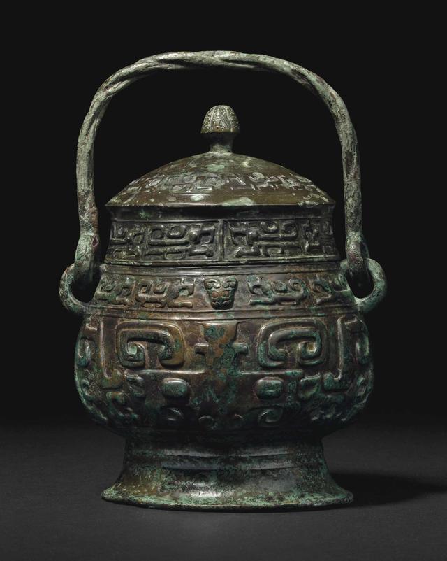 重器再现！佳士得纽约压轴专场中国瓷器及工艺精品细节赏析