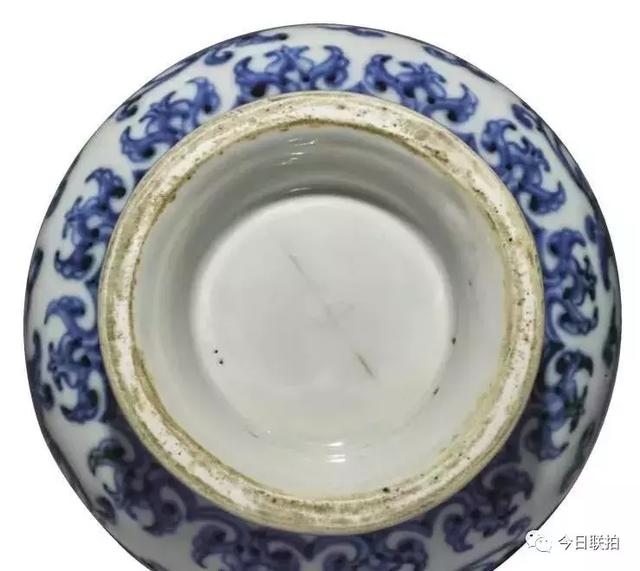 有耿宝昌背书,纽约春拍这只明成化瓶要红!