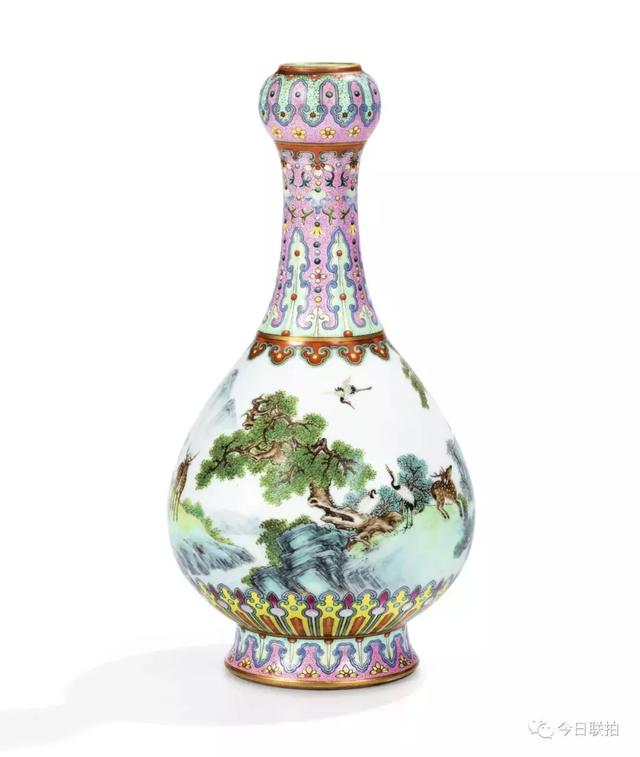 非典型御窑！乾隆宫粉地洋彩鹤鹿同春如意瓶亮相巴黎苏富比