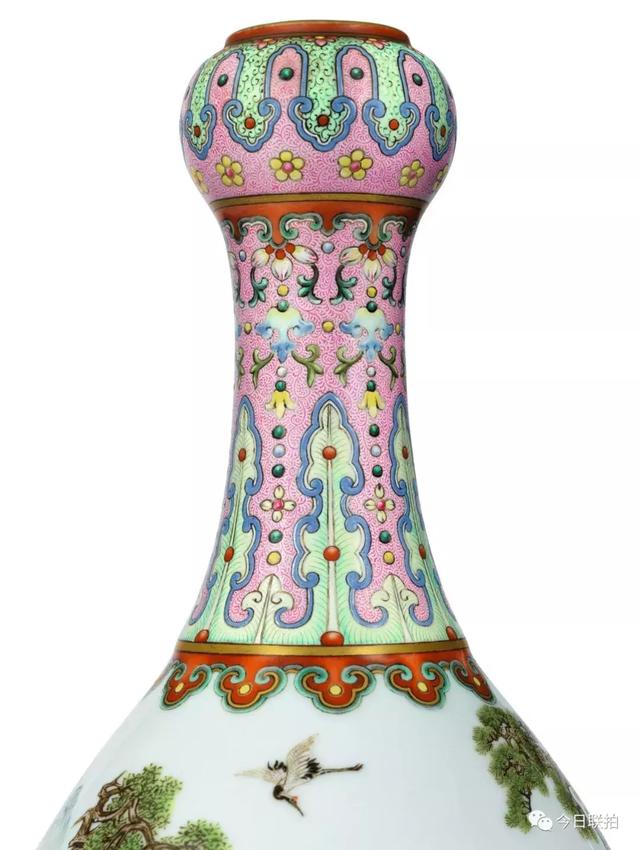 非典型御窑！乾隆宫粉地洋彩鹤鹿同春如意瓶亮相巴黎苏富比