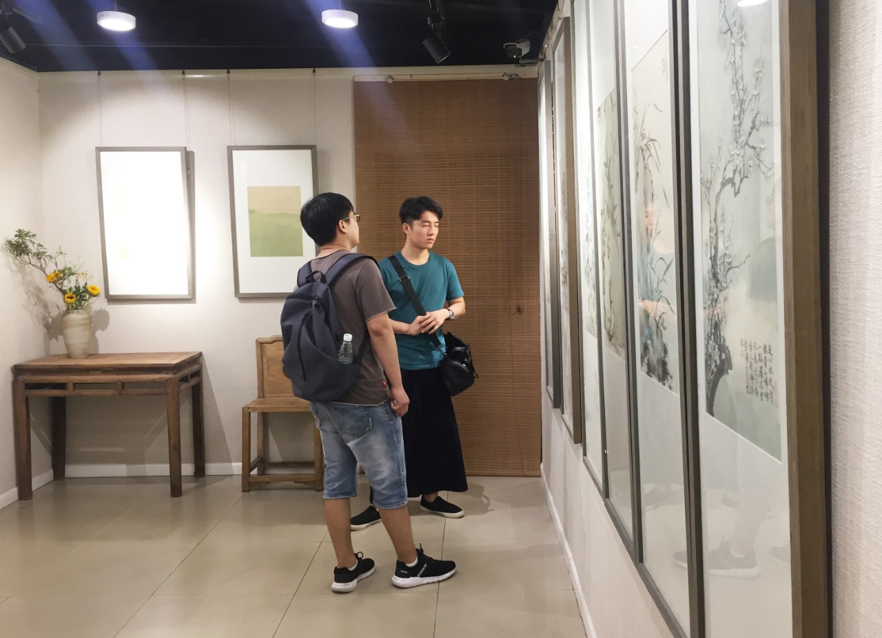 此次展览共邀请全国12位有学院学习背景的实力青年艺术家参与(以