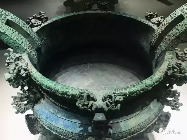 从妇好夔足铜鼎到王子午鼎:河南博物院藏青铜之三