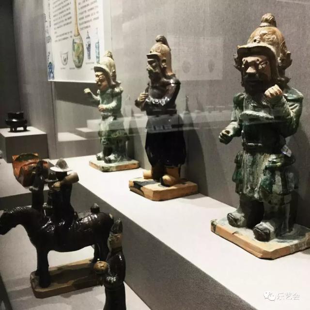 古代南方丝绸之路遗珠:施隆多夫分享雅安博物馆