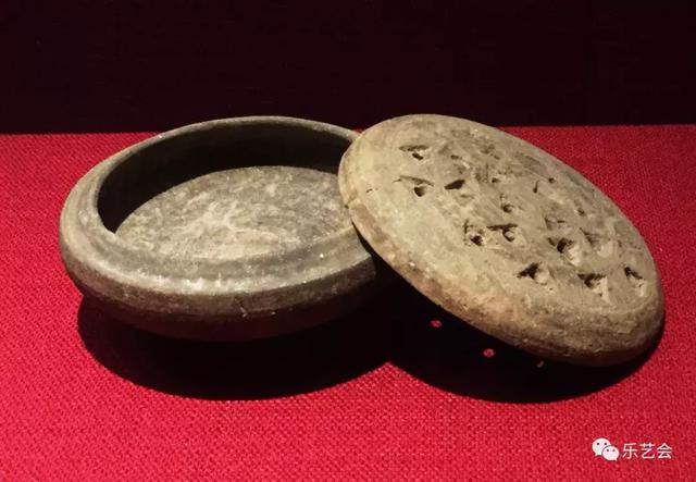古代南方丝绸之路遗珠:施隆多夫分享雅安博物馆
